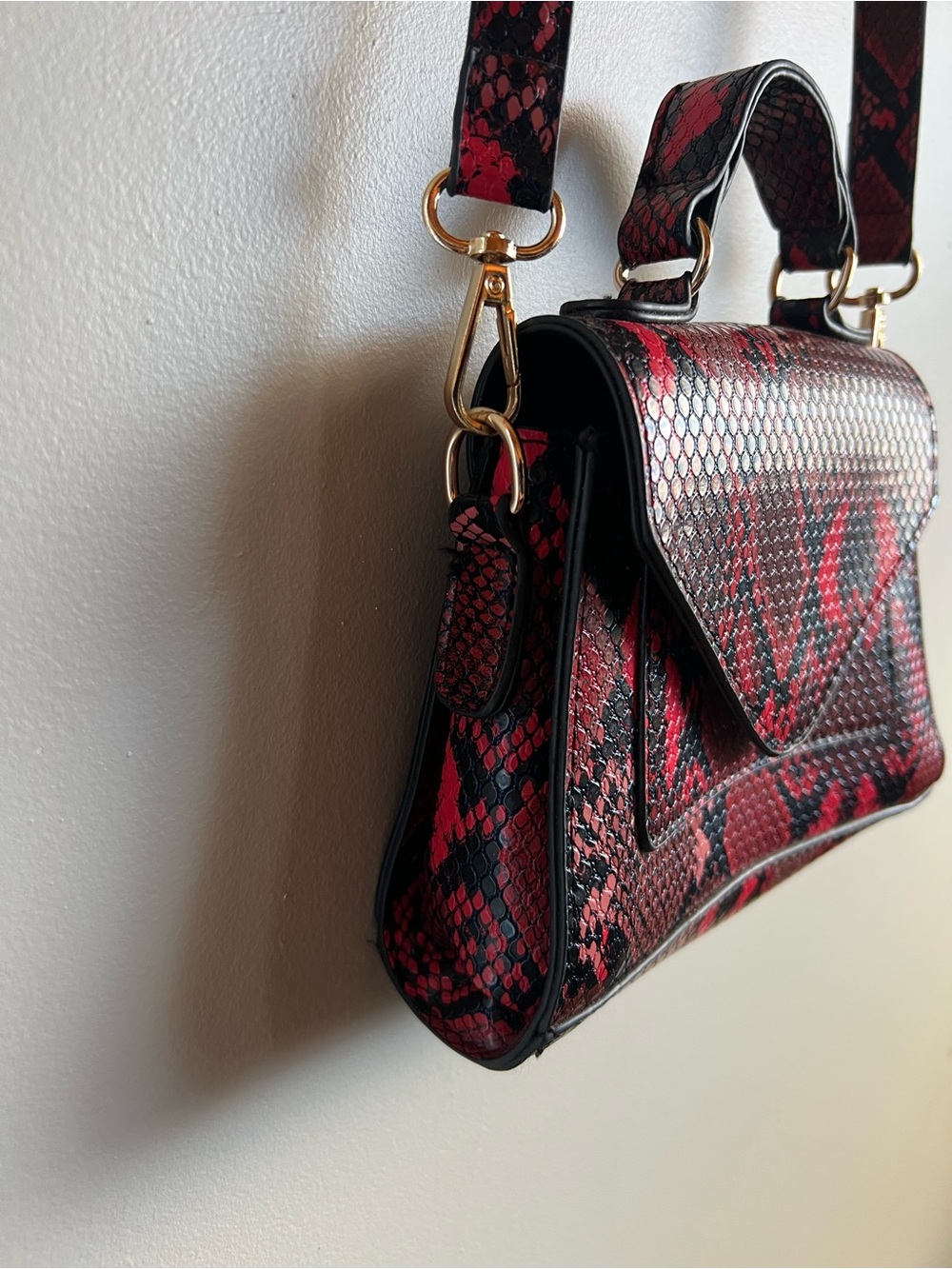 Red Black Snake Print Top Handle Mini Crossbody Satchel Purse Faux Leather Y2K - Picture 4 of 10